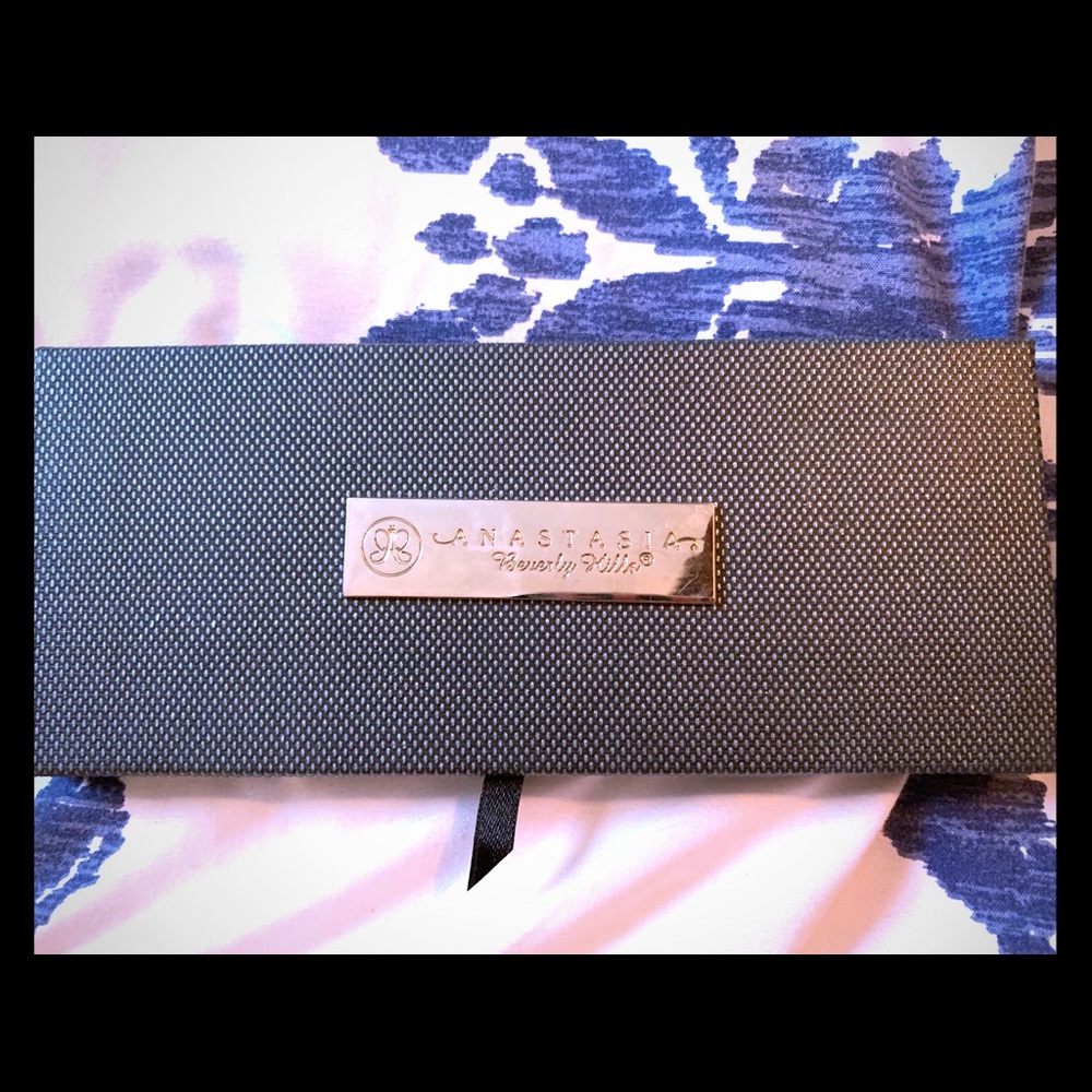 Gorgeous Anastasia Beverly Hills Palette